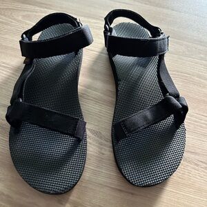 Teva Women's Original Universal Sandal, Black, 9 M US